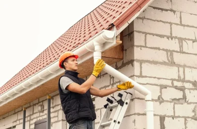 Pose et remplacement de gouttières à Sajas